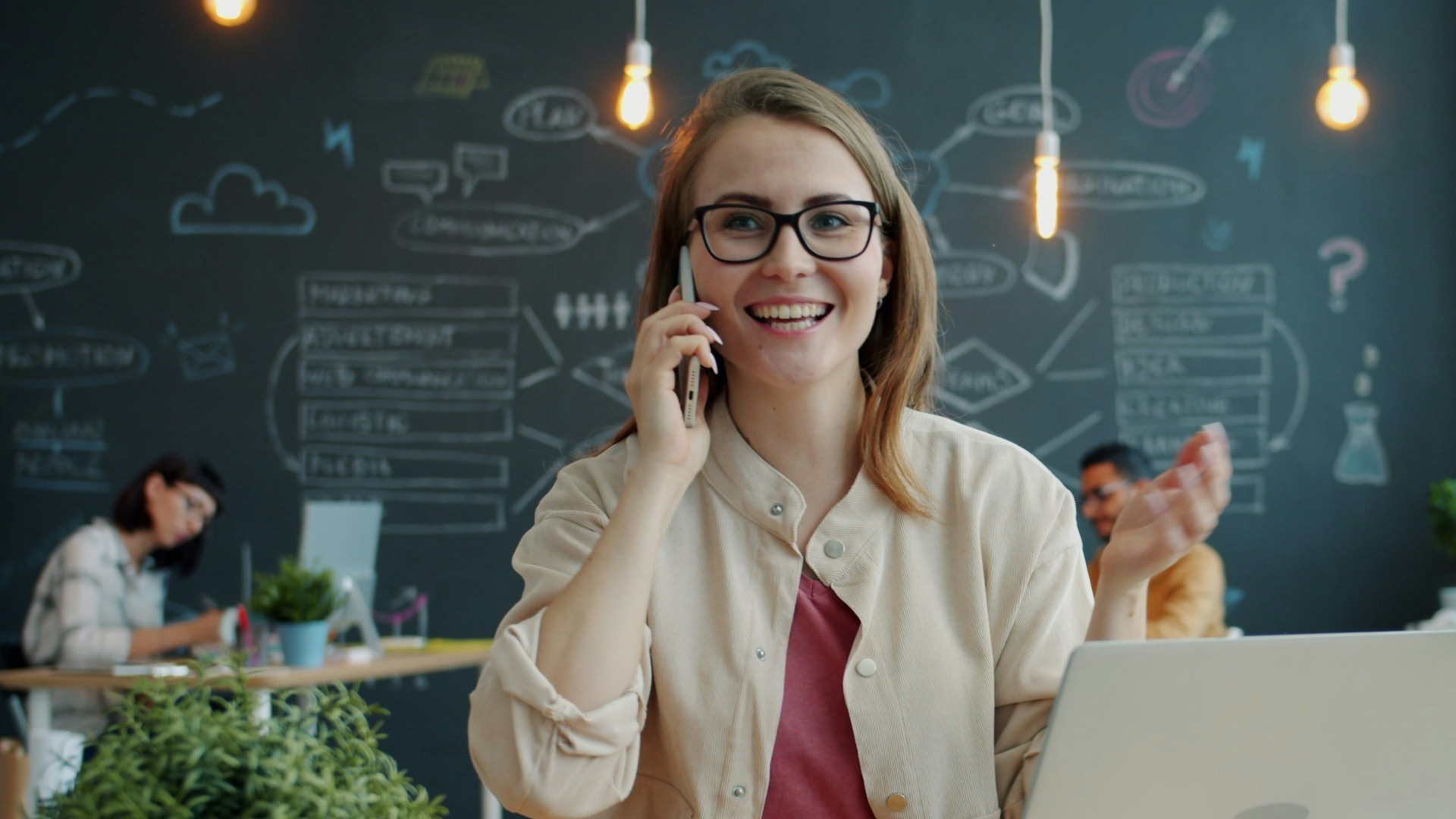 Page RSO - femme qui travaille devant ordinateur